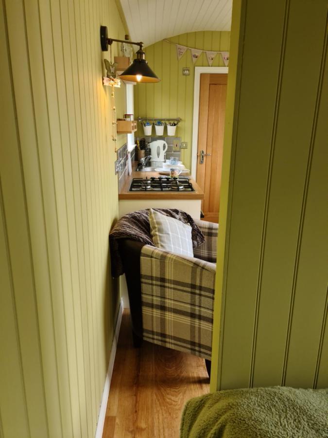 The Bay ,Luxury Shepherds Hut, Dundonnell ภายนอก รูปภาพ
