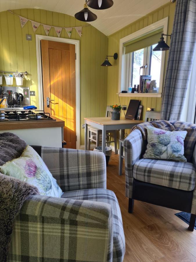 The Bay ,Luxury Shepherds Hut, Dundonnell ภายนอก รูปภาพ